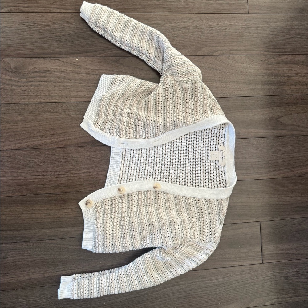 Elegant White Open-Knit Cardigan